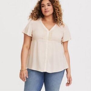 Torrid Textured Woven Flutter Sleeve Blouse Top Ivory Cream 1X